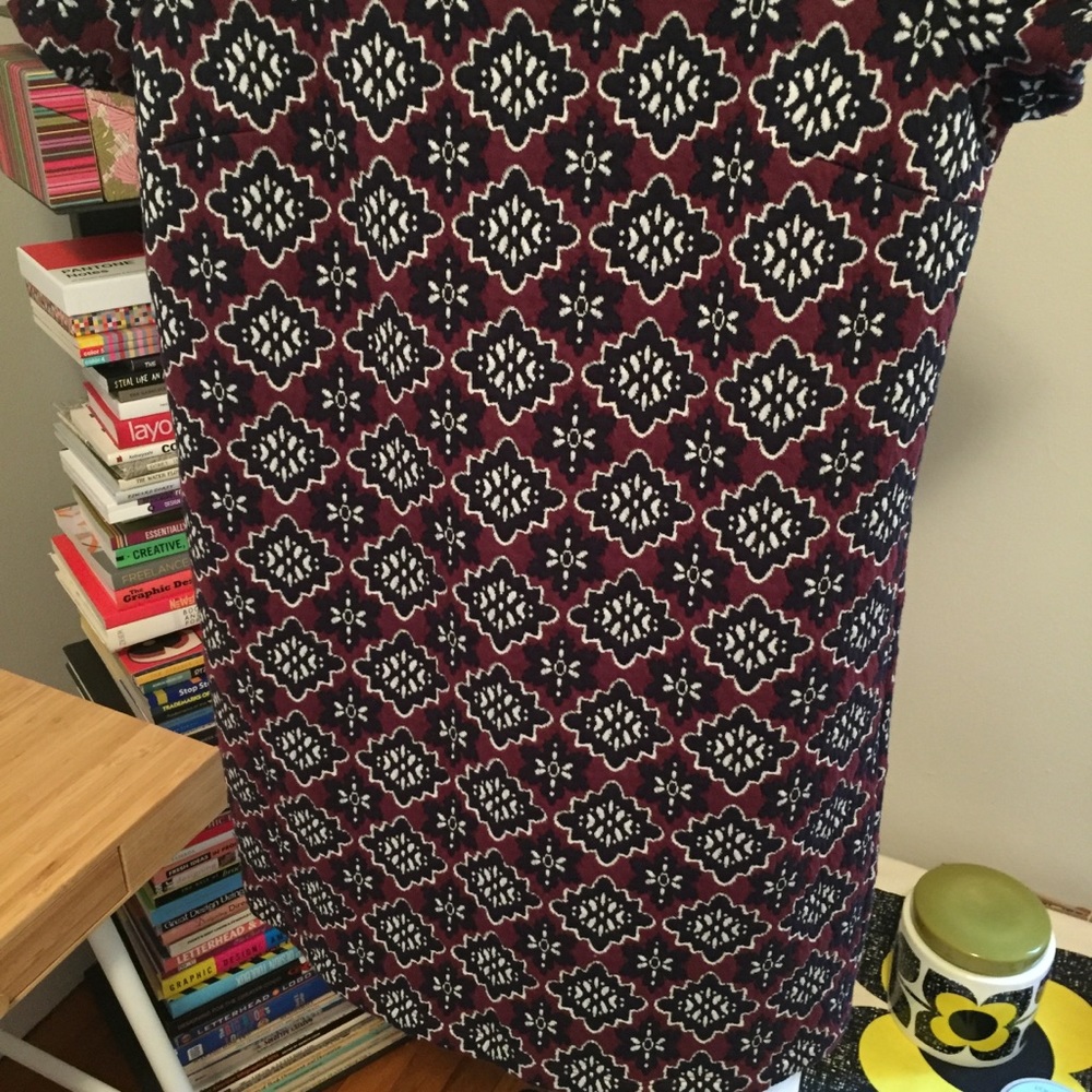 LOFT SHIFT DRESS - Picture 4 of 5